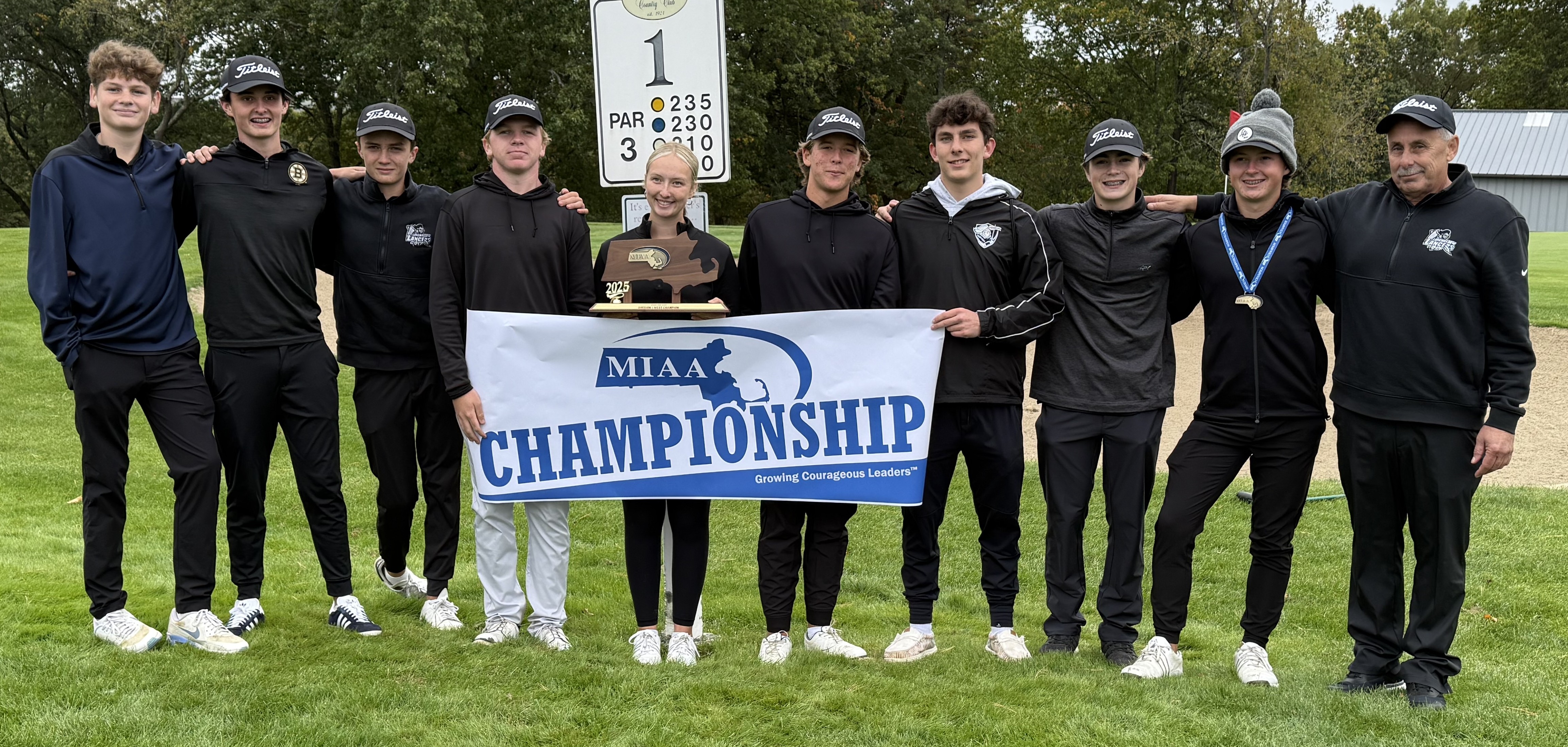 Longmeadow Division 1 West Fall Golf champion 2025