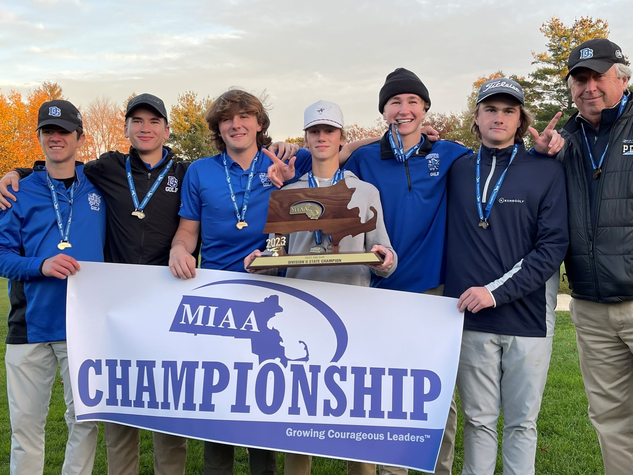 Dover-Sherborn Division 2 Fall Golf champion 2023