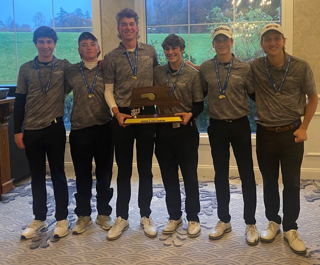 Weston Division 3 Fall Golf champion 2023