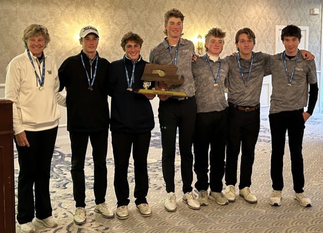 Weston Division 3 Fall Golf champion 2022
