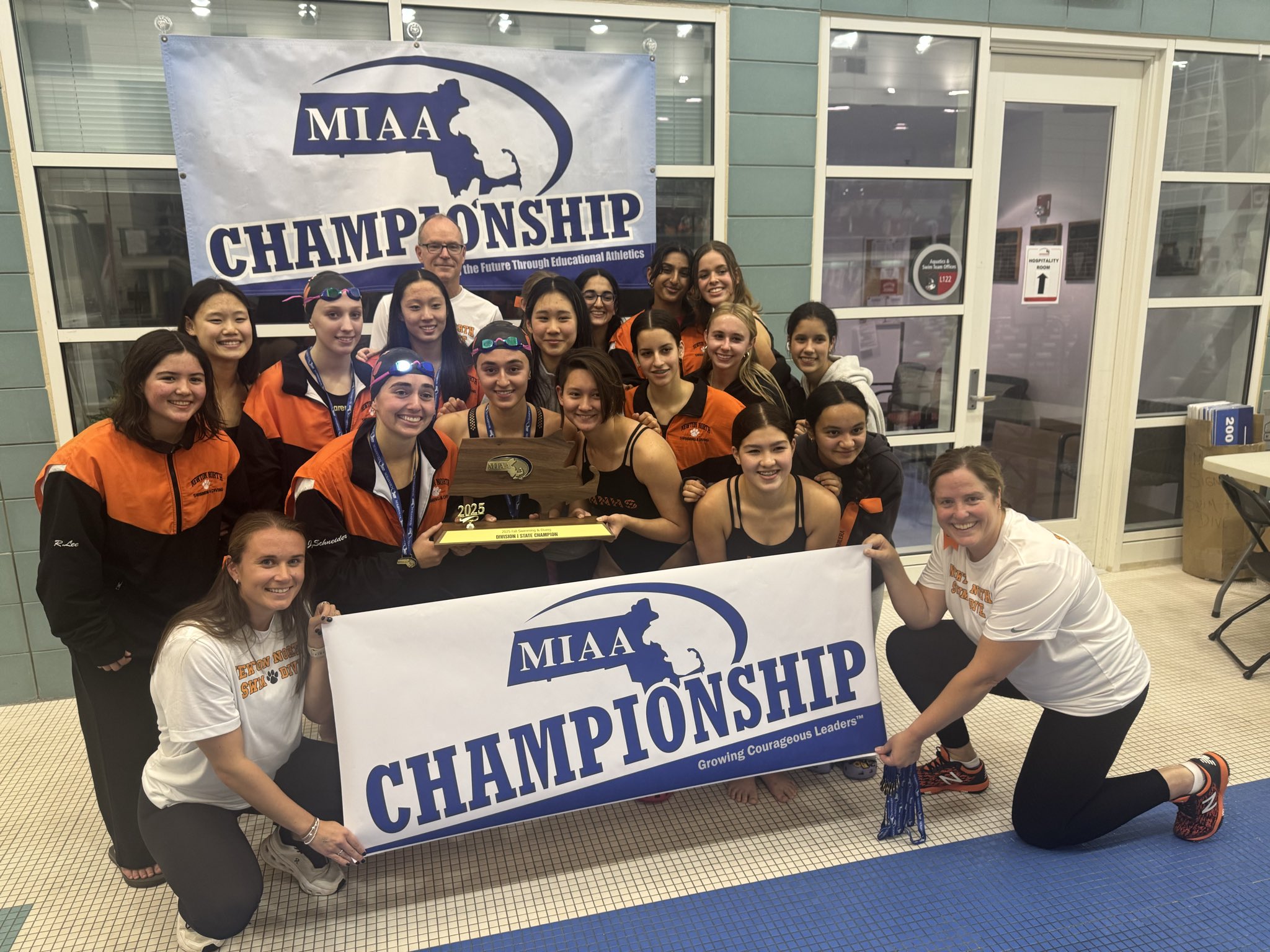 Newton North Division 1 Fall Swimming and Diving champion 2025