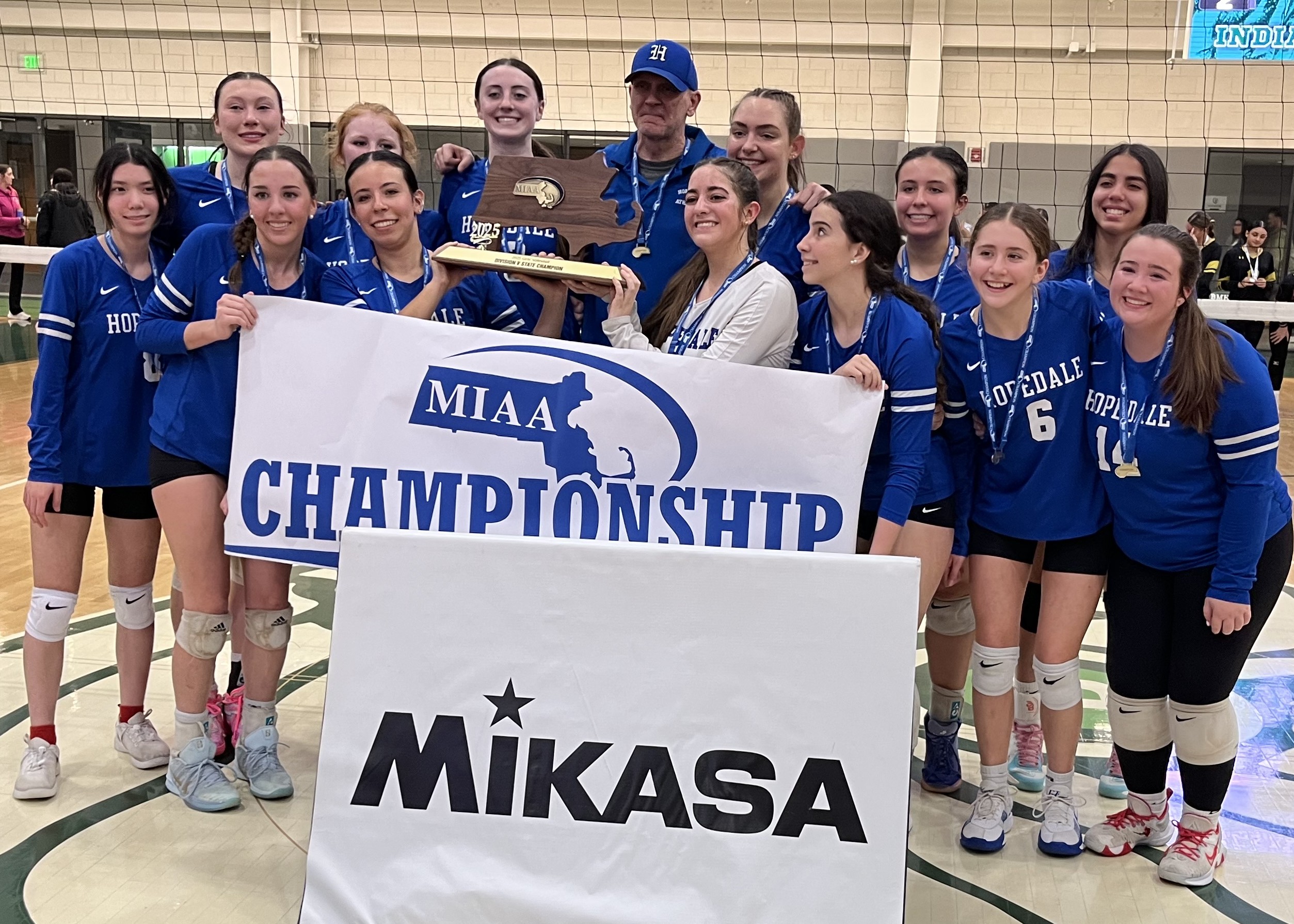 Hopedale Division 5 Fall Volleyball champion 2025