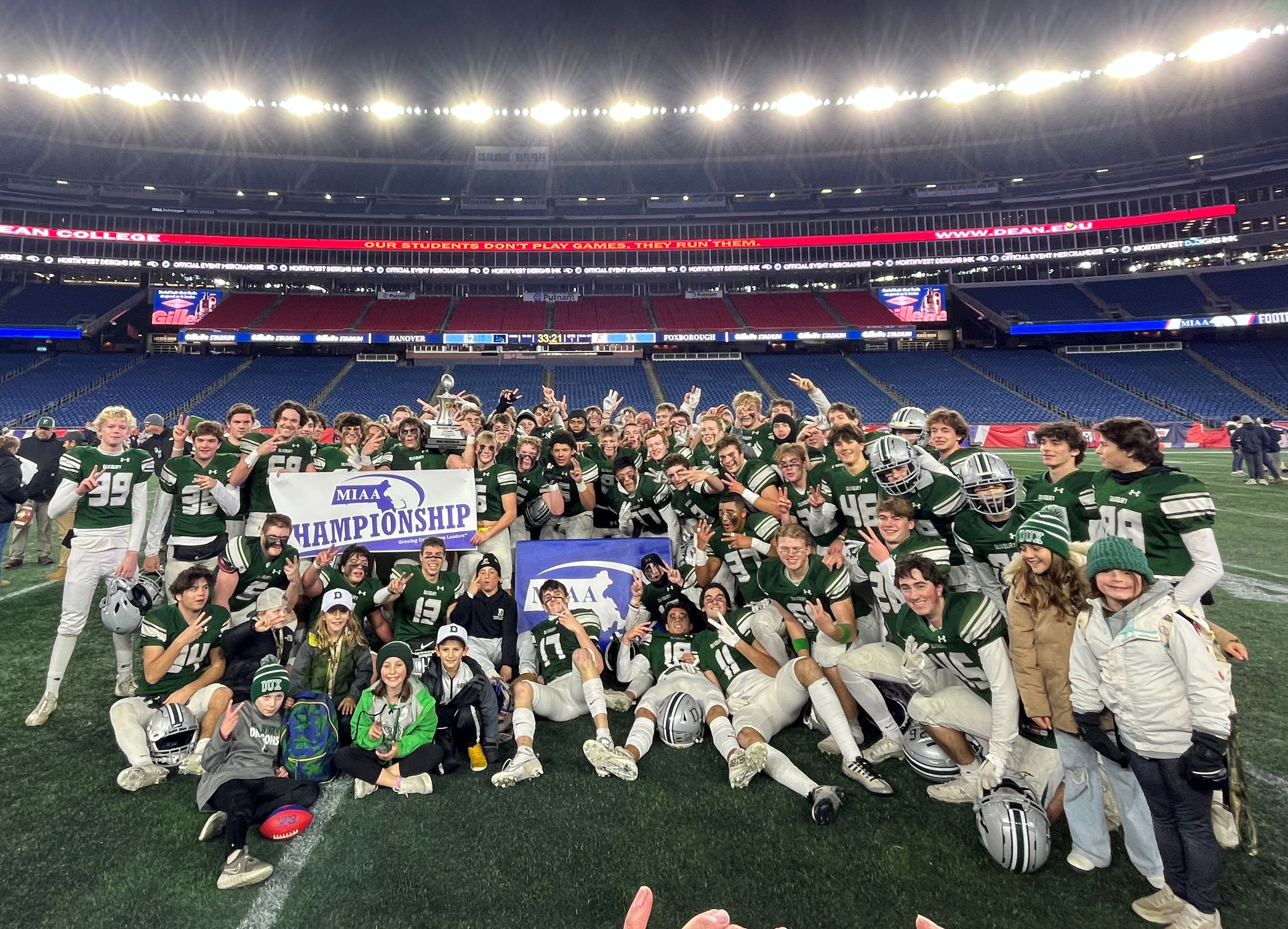 Duxbury Division 4 Football champion 2023
