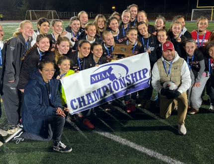 Wellesley 2024 Division 2 Girls Soccer champion 